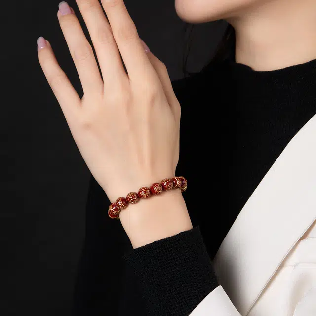 翠雅金楼 本命年中国红 新中式复古国潮民族风平安转运招财大气高级感祥云如意图腾水逆退散#好运 再造辰砂朱砂 手串 男女同款情侣款