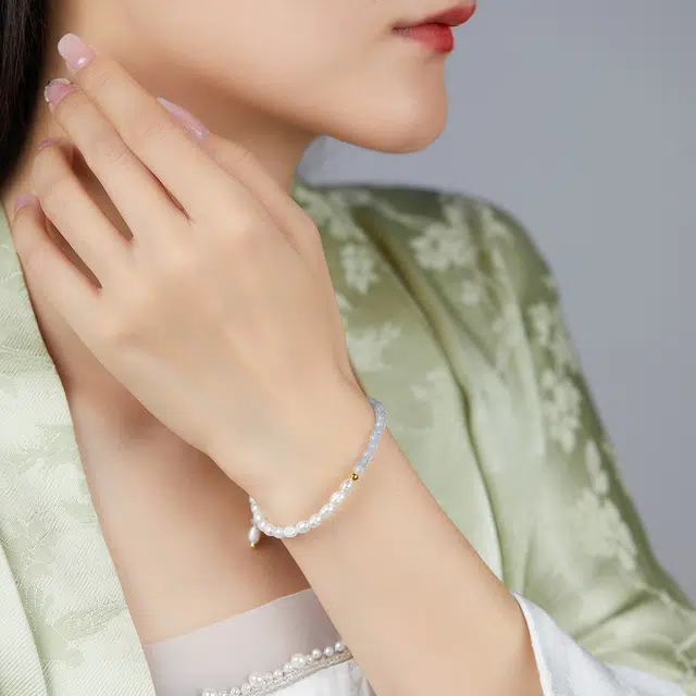 翠雅金楼 纤纤美人系列精致 清新 石英石珍珠水晶 手串 女款
