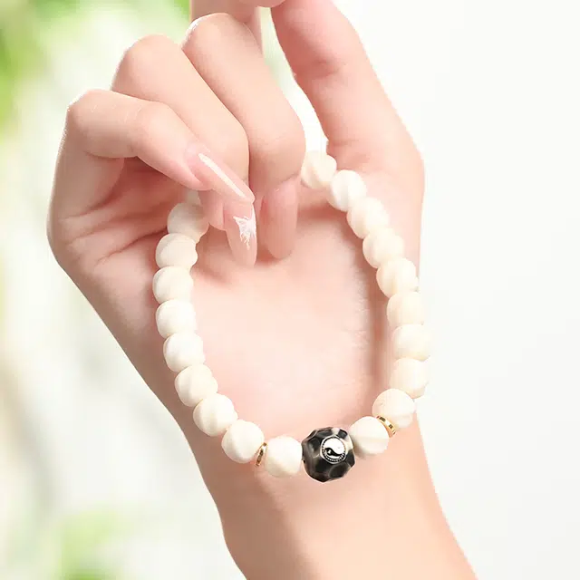 翠雅金楼 国潮新中式禅意 招财纳福 小众设计太极扭扭转运珠佛珠 静心文玩盘玩绕指柔 白玉菩提 手串 男女同款情侣款