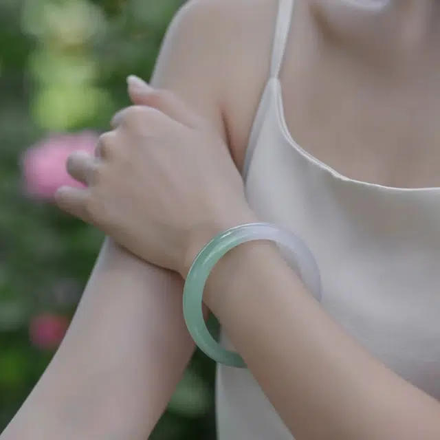 翠雅金楼 新中式国风首饰古装汉服正圈镯子  玛瑙 玉石 女款