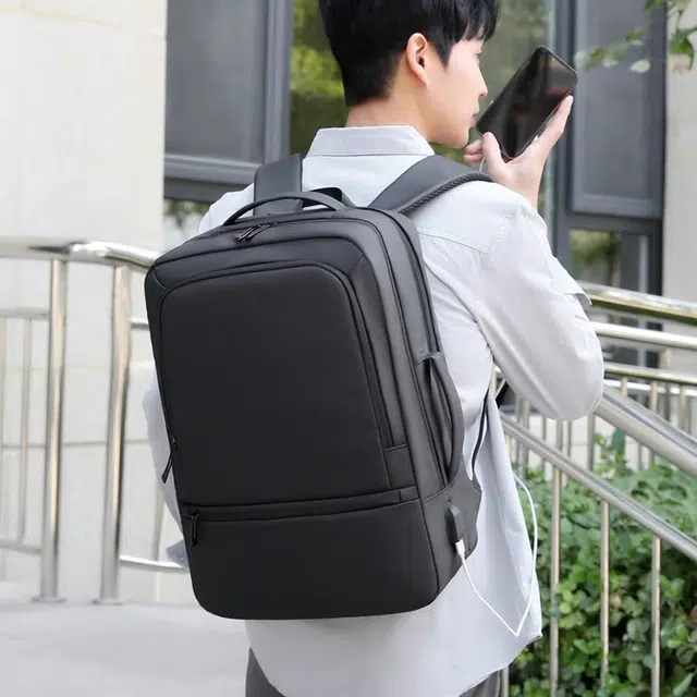 卡诺王 多功能商务防泼水 皮膜 双肩包 常规 男女同款情侣款 多色
