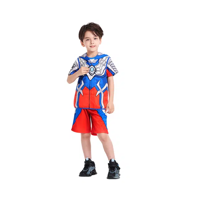 x ULTRAMAN 3