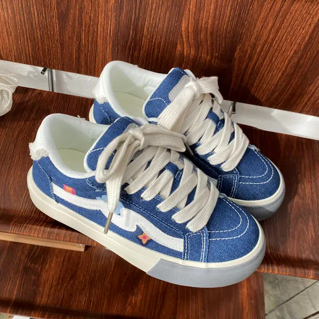 GOSO Canvas Sneakers