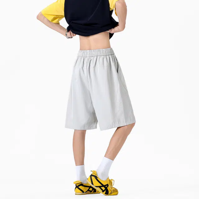 巴塞罗那足球俱乐部 队徽字母印花拼接解构设计透气网孔薄款五分裤宽松百搭时尚休闲短裤 男女同款