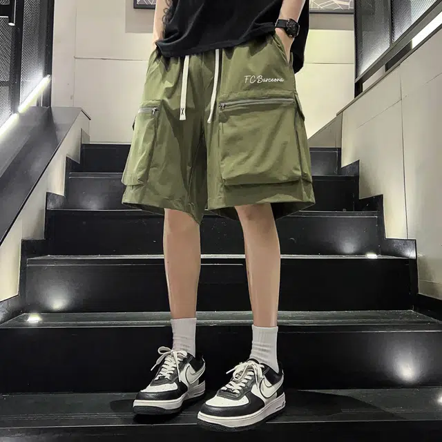 巴塞罗那足球俱乐部 美式户外城市机能风品牌字母印花拉链工装口袋五分宽松百搭潮牌透气轻薄休闲短裤 男女同款