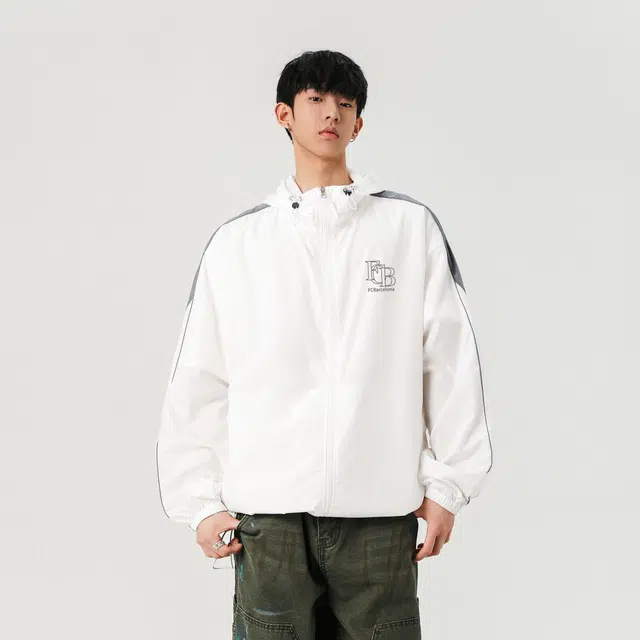 巴塞罗那足球俱乐部 轻薄户外纯色凉感连帽拉链长袖基础简约款撞色字母印花骑行徒步通勤百搭 超轻透气速干防虫防晒服 男女同款