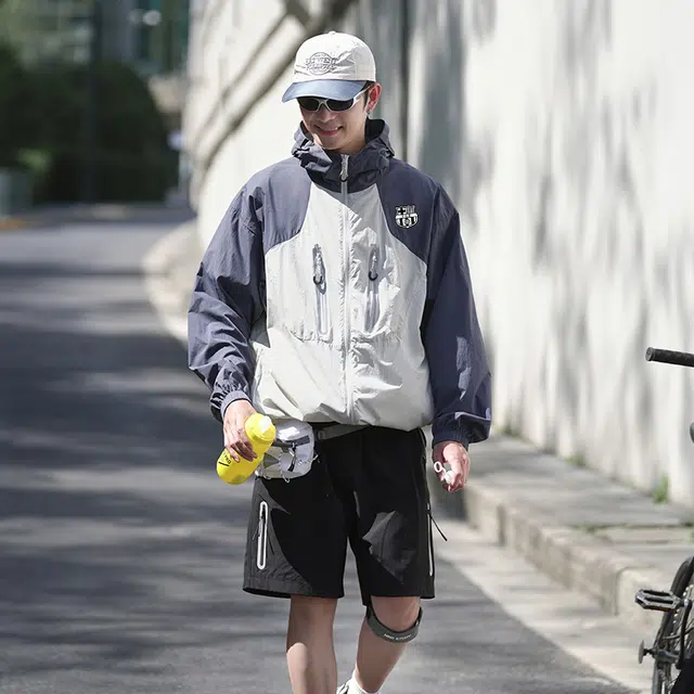 巴塞罗那足球俱乐部 简约潮流休闲奢华质感美式高街纯色高级户外运动 超轻透气速干防尘防虫防风防紫外线防晒服 男女同款