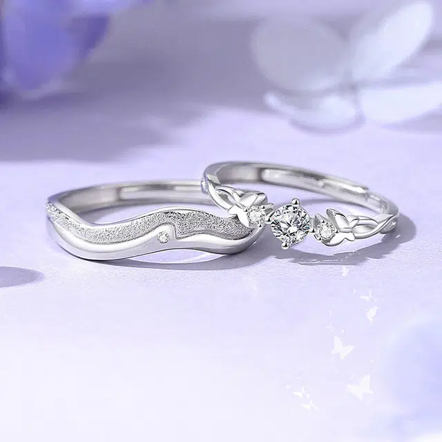 925