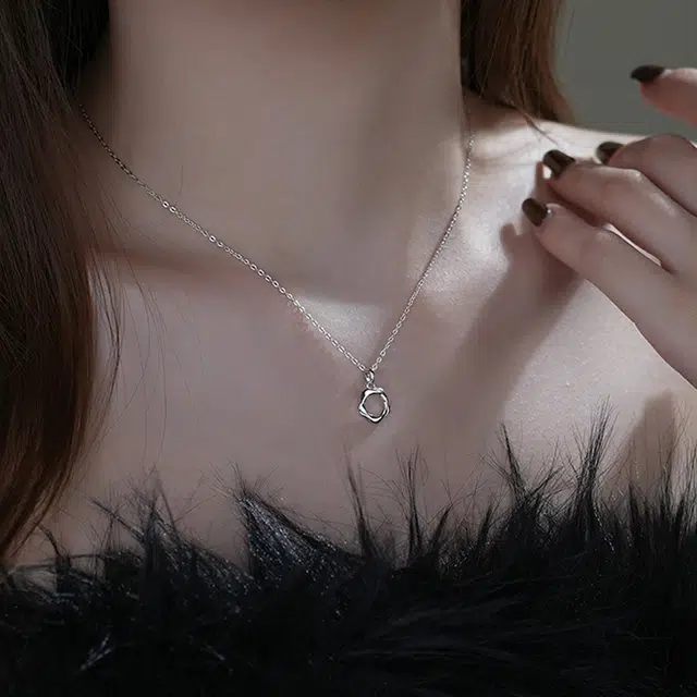 S925