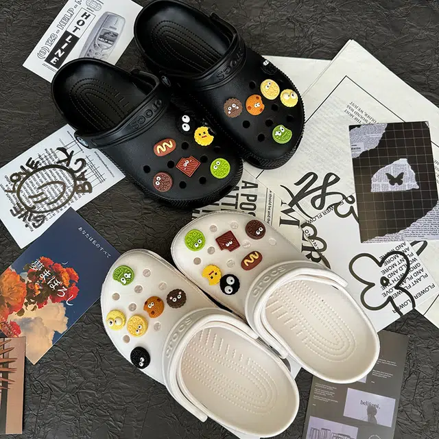 crocs