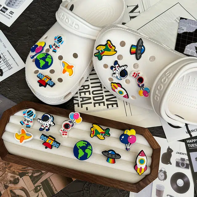 10 crocsDIY
