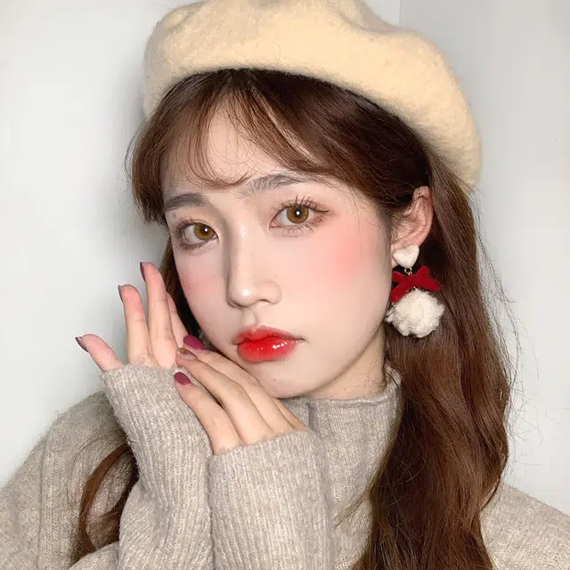 【圣诞红~蝴蝶结爱心】 攸委 可爱甜美少女心毛球耳环耳钉 秋冬毛绒气质精致耳饰时尚百搭 合金 毛茸茸学生小众设计感无耳洞耳夹 女款