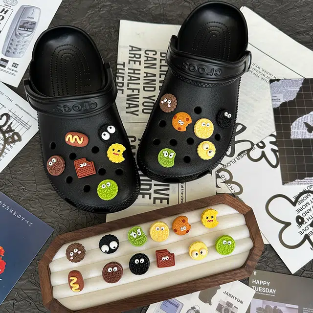 crocs