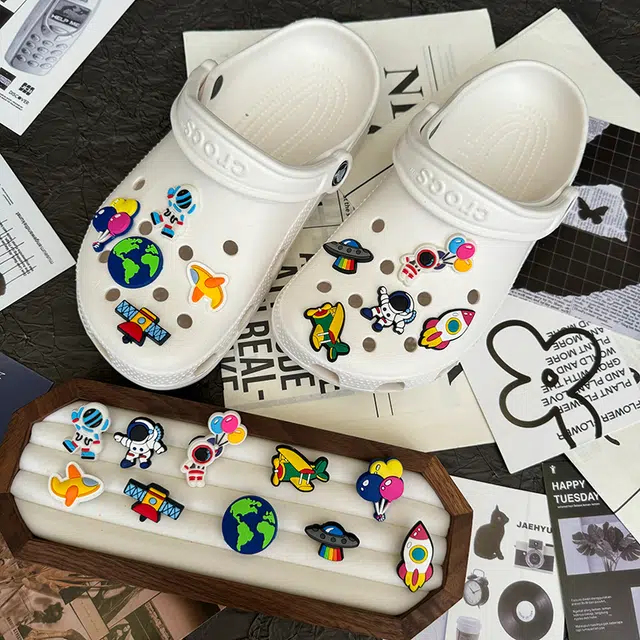 10 crocsDIY