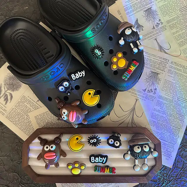 Crocs DIY
