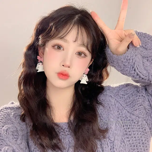 【超可爱~蝴蝶结小兔】 攸委 甜美少女心粉色毛绒柔软兔子耳钉耳环秋冬通勤必备#好运 树脂 温柔治愈系小众设计高级感创意百搭耳饰 女款