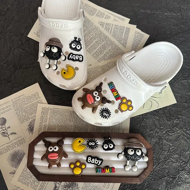 Crocs DIY