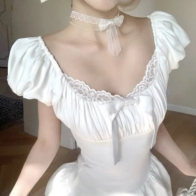 水中花 甜妹拼接高级感显瘦简约舒适短袖连衣裙 女款