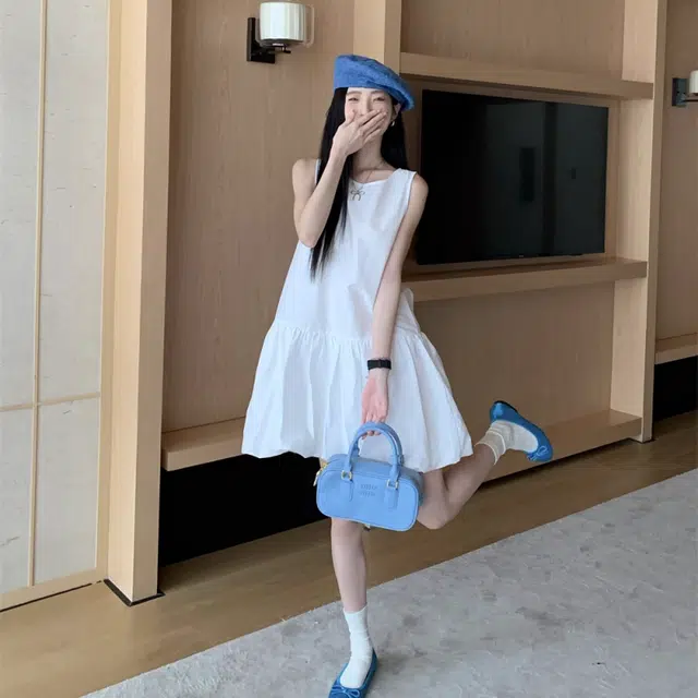 水中花 纯欲风简约圆领气质无袖连衣裙 女款