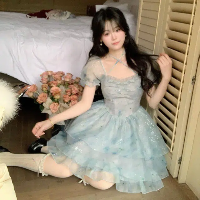 水中花 碎梦星野减龄少女感挂脖立体花朵细闪氛围感短袖连衣裙 女款