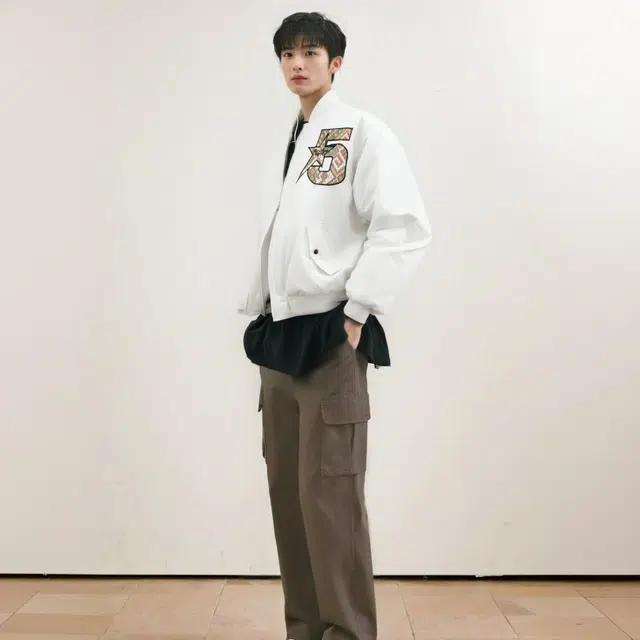 水中花 字母刺绣棒球服夹克宽松百搭飞行外套棉服 女款