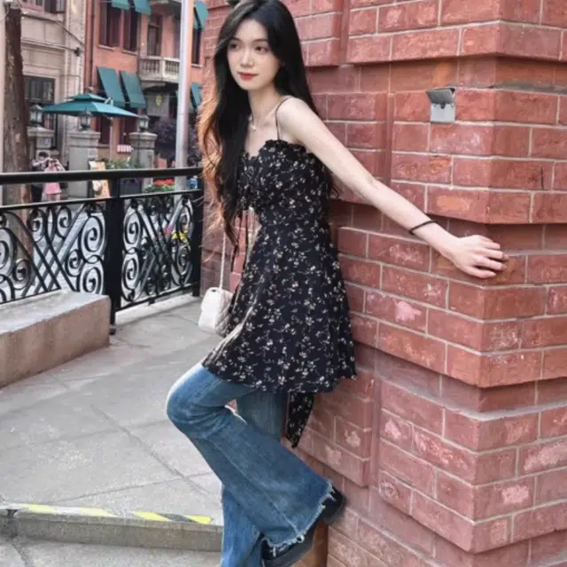 水中花 休闲简约舒适时尚吊带连衣裙 女款