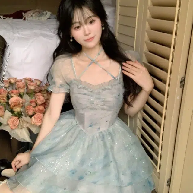 水中花 碎梦星野减龄少女感挂脖立体花朵细闪氛围感短袖连衣裙 女款