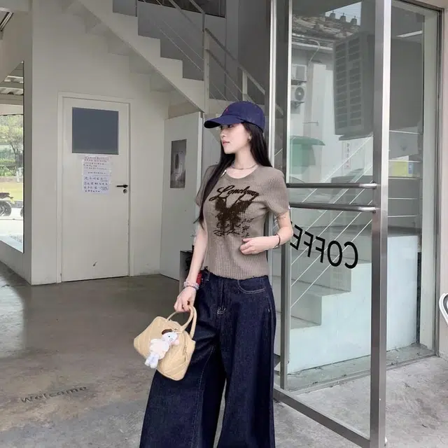 水中花  不规则设计感休闲短款上衣 短袖 女款