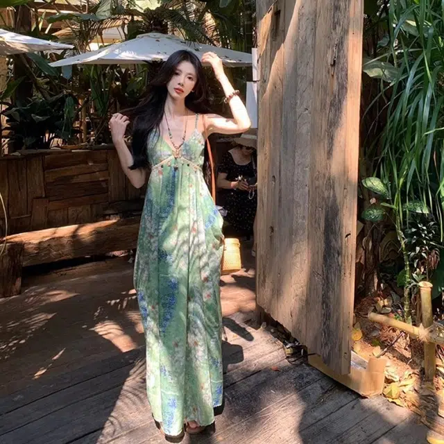 水中花 显瘦优雅气质舒适吊带连衣裙 女款