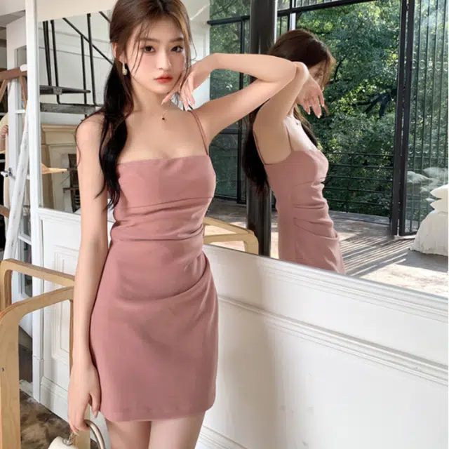 水中花 气质显瘦舒适优雅吊带连衣裙 女款