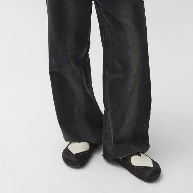 CONP Heart Closed-Toe Slides