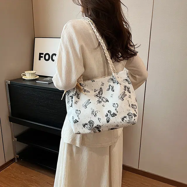 MOONDEMIMA PU