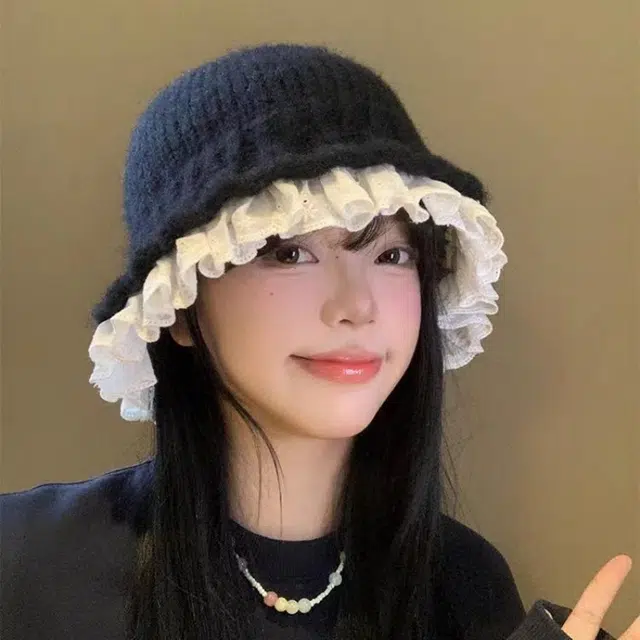 冠辉 蕾丝花边秋冬季保暖护耳盆帽时尚韩系显脸小针织蕾丝花边针织秋冬保暖显脸小帽子大头围 毛线 渔夫帽 女款