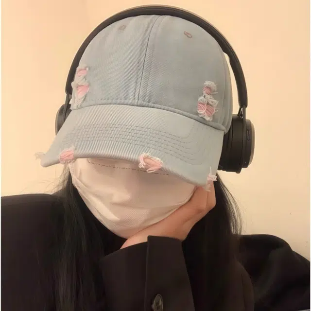 冠辉 欧美街头时尚破洞牛仔帽子女嘻哈刺绣潮流男棒球帽复古纯色个性时尚破洞做旧遮阳大头围显脸小 棉 鸭舌帽 男女同款情侣款