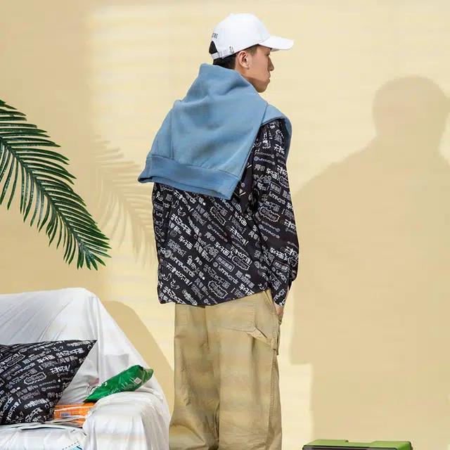 白卷 满印字母廓形宽松方领长袖衬衫外套 男女同款 黑色