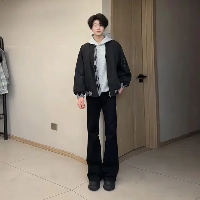 唐启 秋季美式高个子加长裤子修身窄版直筒弯刀微喇牛仔裤 男女同款