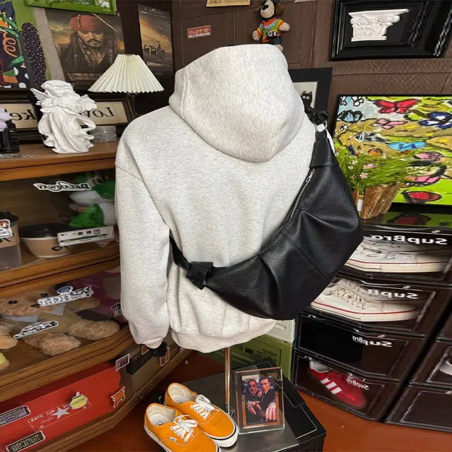 唐启 秋冬季硬挺质感叠穿上衣美式街头帽衫外套白花连帽卫衣 男女同款