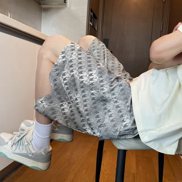 MARK WAFFLE
