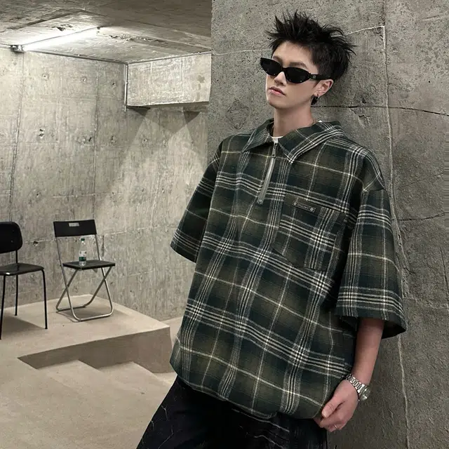 MARK WAFFLE T