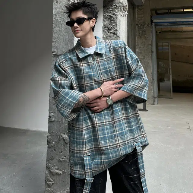 MARK WAFFLE T