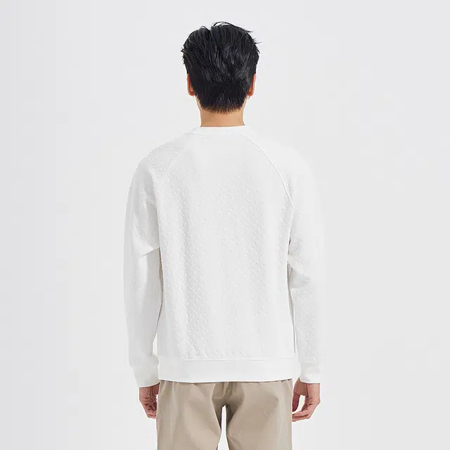 LESS IS MORE T