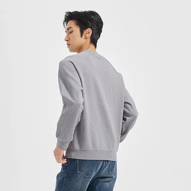 LESS IS MORE T