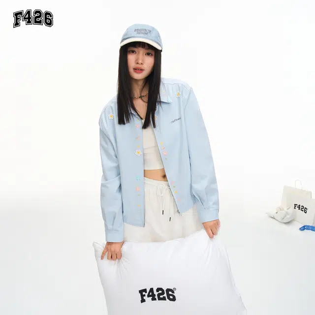 F426