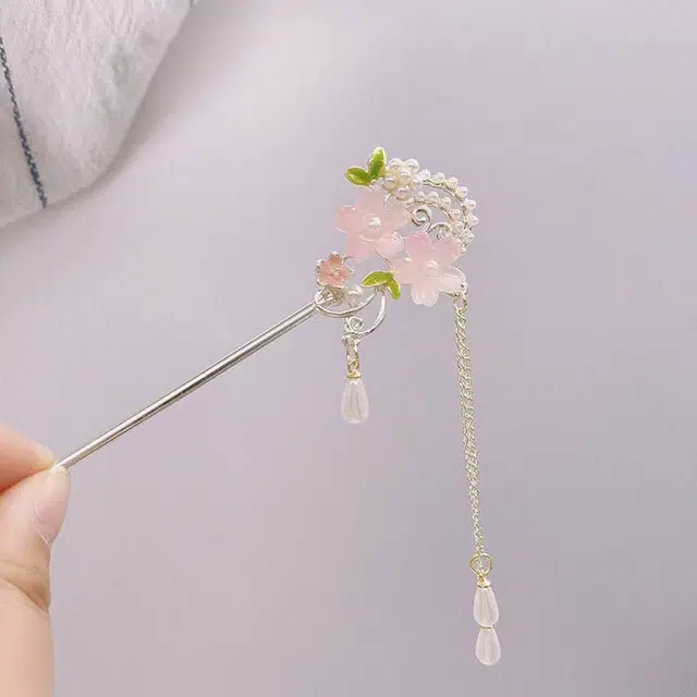 【珠映风华】 指尖瑰宝 国潮古风珍珠桃花发钗高级小众流苏盘发旗袍马面裙配饰桃花朵朵开好运一直在 镀银 发簪 女款