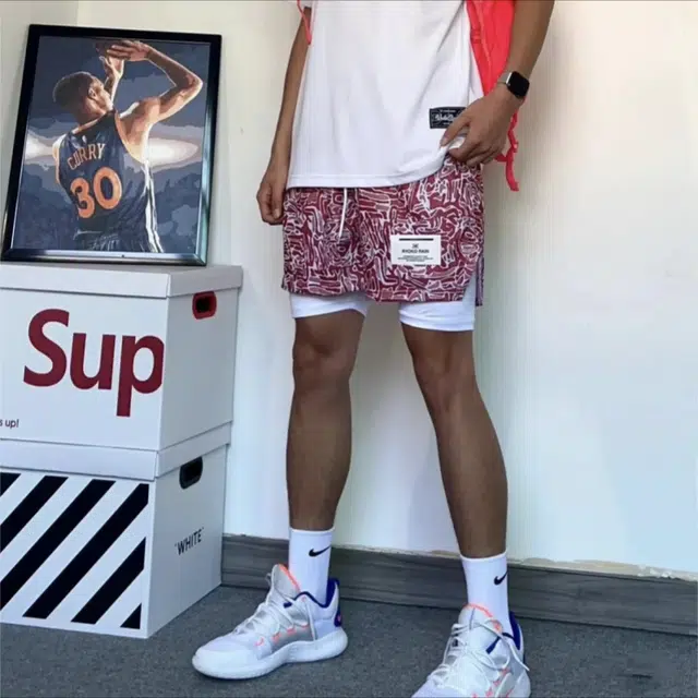 PAINT STAIN