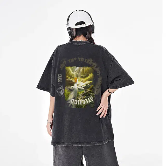 AMBER LIGHT T