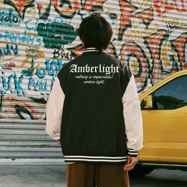 AMBER LIGHT