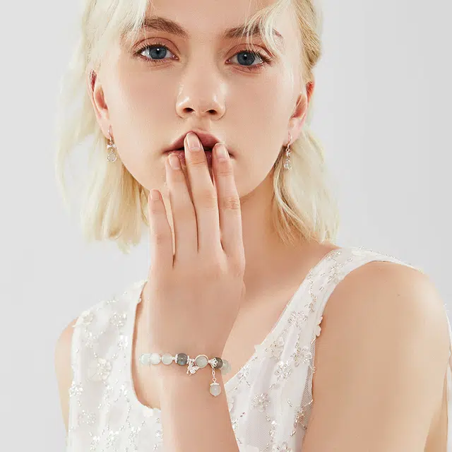 DAISY BEAUTYS9252023