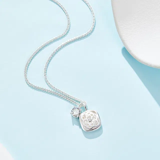 DAISY BEAUTY S925