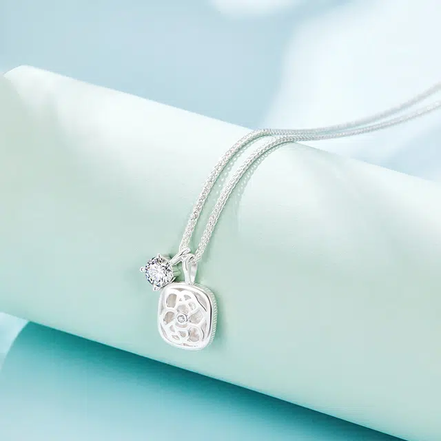 DAISY BEAUTY S925